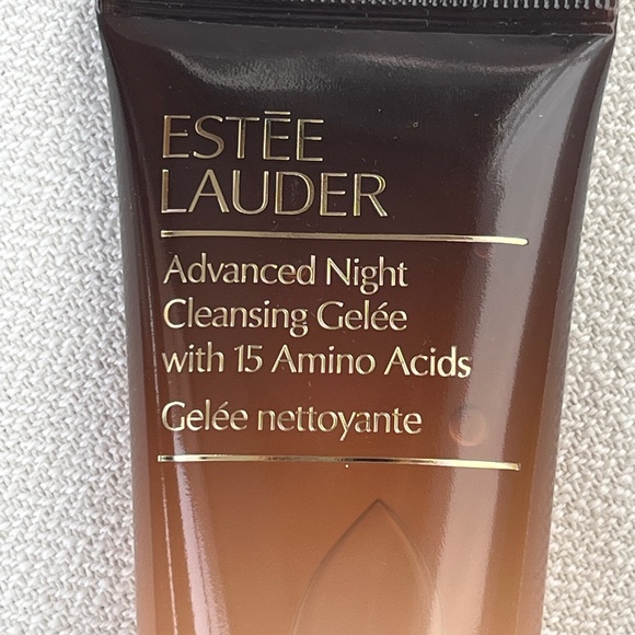 Bundle of Estée Lauder makeup remover lotion & gelee cleanser, brand new - Picture 3 of 13